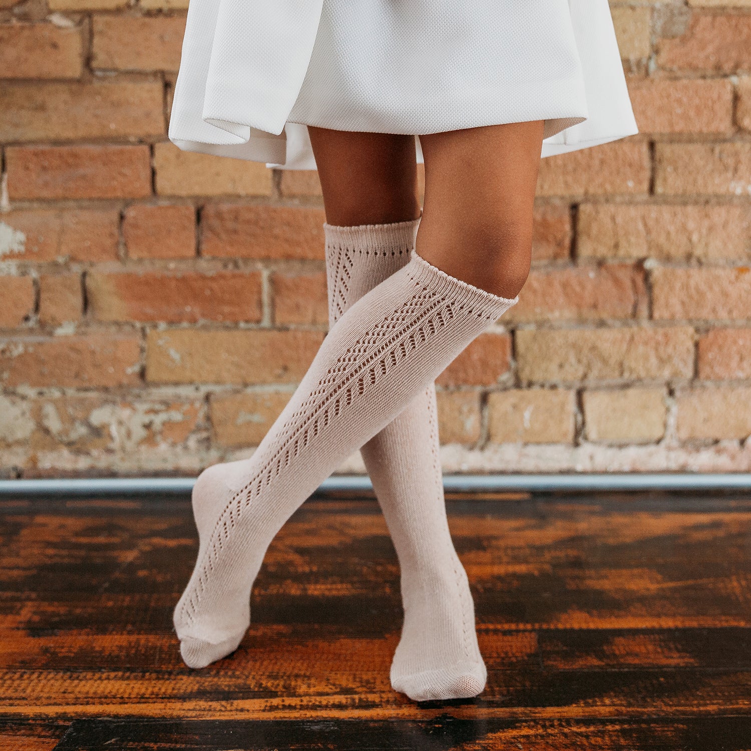 ★GLOWNY★POSH LACE KNEE SOCKS (WHITE)★正規品/韓国直送料込 POSH LACE KNEE SOCKS (WHITE) - GLOWNY
